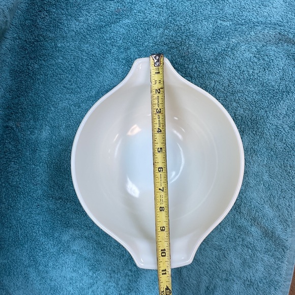 Pyrex Yellow Cinderella Nesting Mixing Bowl 443 Vtg 2 1/2 QT Sunflower Daisy - Picture 3 of 10